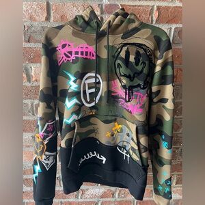 Camouflage Smoke Rise Men's Doodle Fleece Hoodie with graphics - size medium